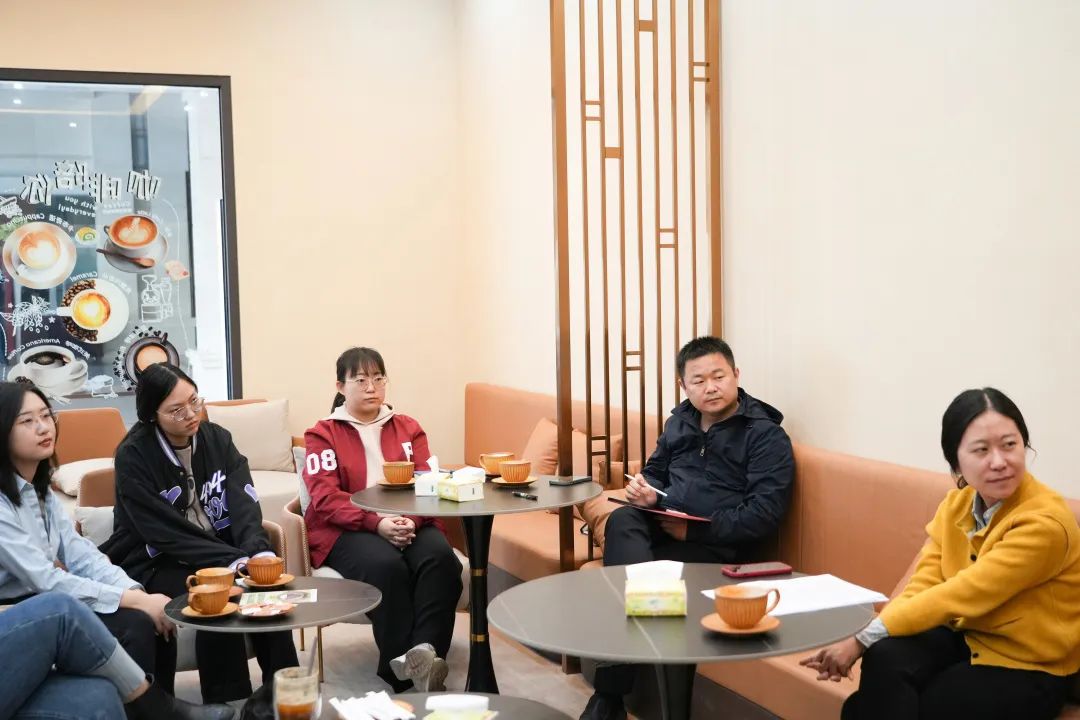 1680745592619204.jpg 1680745592619204.jpg